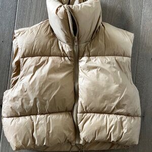 Womens Beige Puffer Vest | Size Small